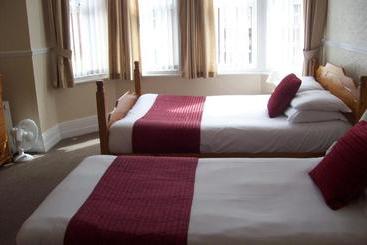 فندق Avalon Guest Accommodation