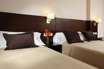 Europlaza Hotel & Suites
