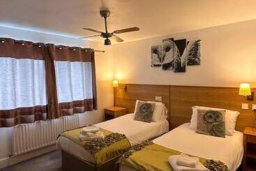 호텔 The Pheasant Bar & Restaurant