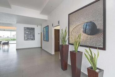 בית מלון כפרי Wyndham Garden Silao Bajio Airport