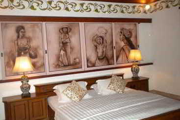 Taman Suci Suite & Villas