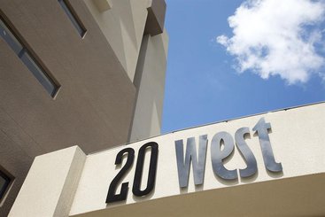 هتل The Capital 20 West