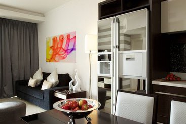 هتل The Capital 20 West