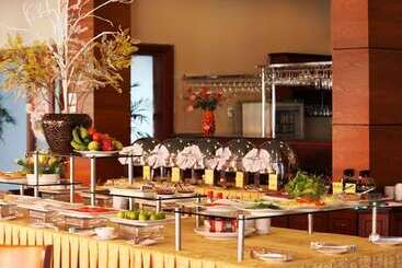 هتل Canary Beach Resort