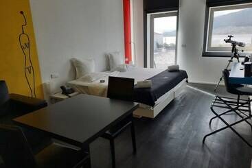 Отель Design & Wine