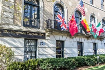 هتل Margarita European Inn, Ascend  Collection
