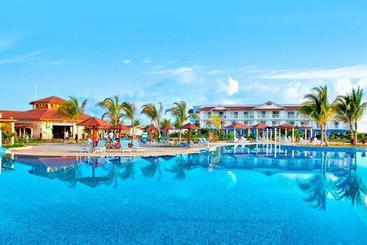 Memories Flamenco Beach Resort