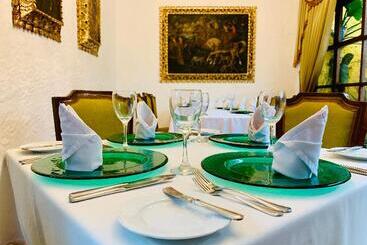 Отель Monte Real