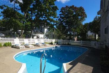 ホテル Old Orchard Beach Inn