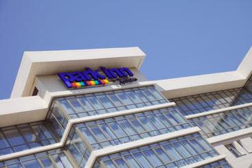 Отель Park Inn By Radisson Donetsk