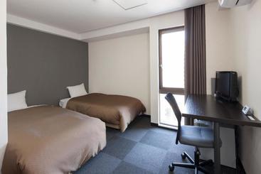 Отель Plaza Inn Tokushima