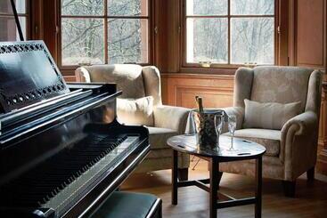 교외 호텔 Glencoe House