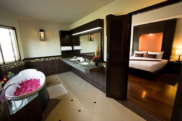 Mae Jo Golf Resort & Spa