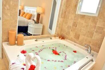 Pueblo Bonito Emerald Luxury Villas & Spa All Inclusive