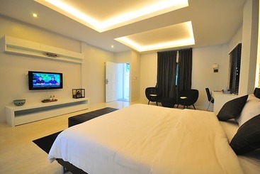 Surintra Boutique Resort