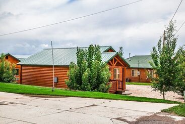 بيت Bryce Country Cabins