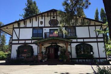 호텔 Black Forest Lodge