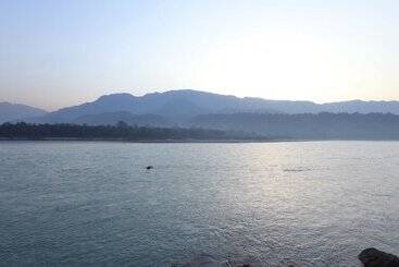 فندق Ganga Kinare A Riverside Boutique Resort, Rishikesh