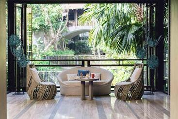 فندق Pullman Phuket Arcadia Naithon Beach