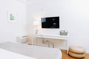 Отель Riviere South Beach