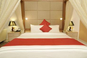 Hotel Seasons  Rajkot