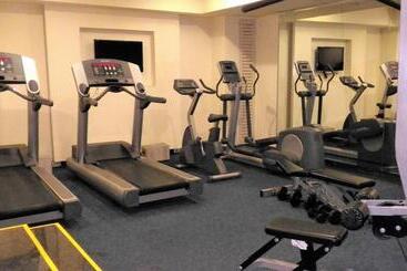 בית מלון כפרי Taj Tristar