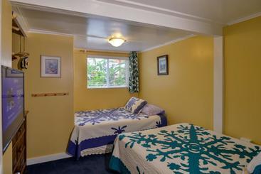 هتل Wailuku Guesthouse