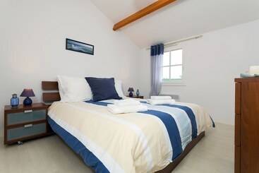 Апартаменты Madame Vacances Le Domaine De Vertmarines