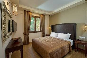 Mediterranean Village Hotel & Spa