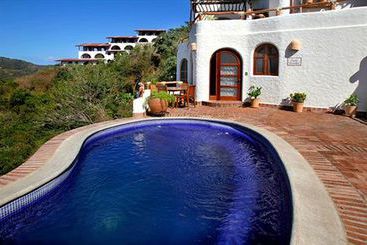 هتل Pelican Eyes Resort & Spa