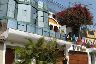 Casahotel Jockey Plaza Mall