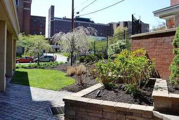 هتل Courtyard By Marriott Pittsburgh Shadyside