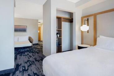 فندق Fairfield Inn & Suites By Marriott Greenwood