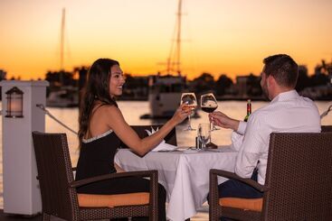 The Pillars Hotel & Club