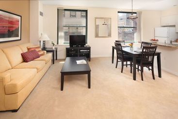 Oakwood At One India Street