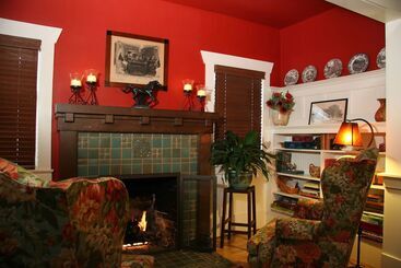 مبيت وإفطار Hidden Oak Inn