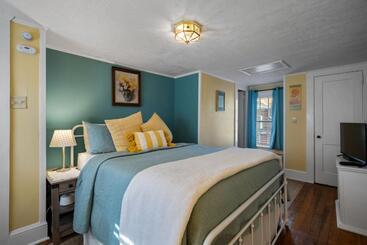 צימר The Inn On Front Street