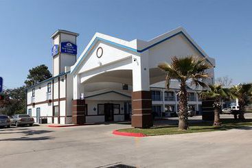 בית מלון כפרי Scottish Inns & Suites