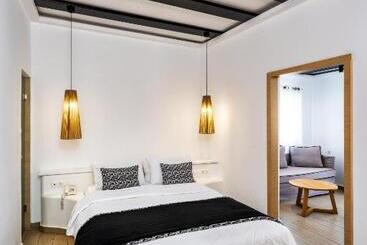 فندق Callia Retreat Suites   Adults Only