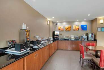 هتل Comfort Suites Oxford I 20 Exit 188