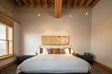 Отель Donaldson