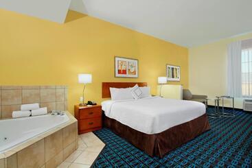 Отель Fairfield Inn & Suites By Marriott Fairfield Napa Valley Area