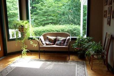 호텔 Highland Lake Inn & Resort  Flat Rock