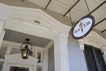 ホテル Inn On St Ann