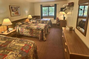 هتل Mountain Sports Inn