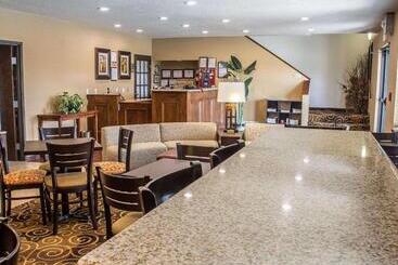 בית מלון כפרי Rodeway Inn Milford