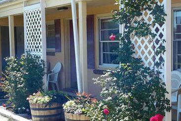 فندق The Bay Willows Inn