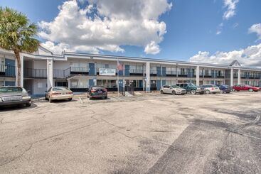 فندق Rodeway Inn