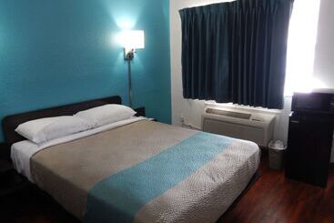 Motel 6 Portland, TX