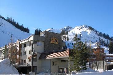 Red Wolf Lodge At Olympic Valley